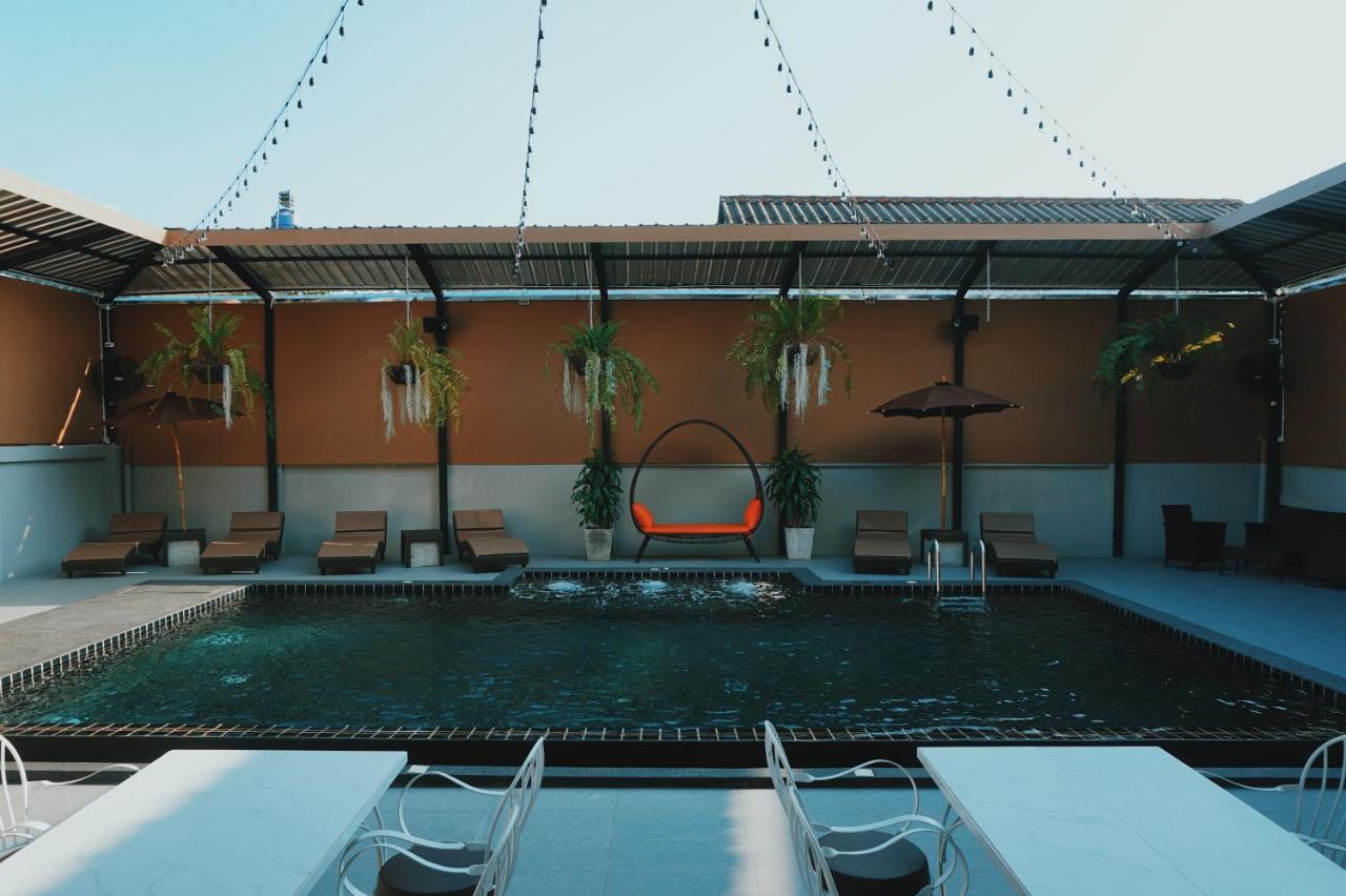 Peppy Hotel-Pepperyhills Hotel Chiang Mai Buitenkant foto