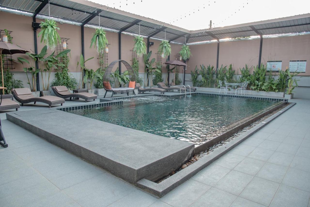 Peppy Hotel-Pepperyhills Hotel Chiang Mai Buitenkant foto
